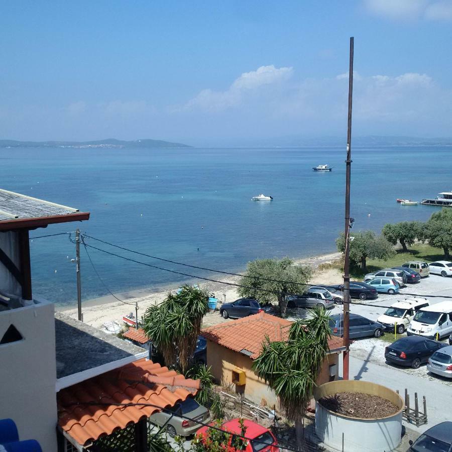 Pansion Vasiliki Apartment Ouranoupoli Luaran gambar